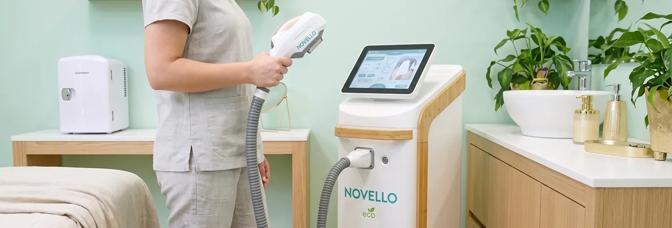 Cabina Novello con el equipo Eco Láser